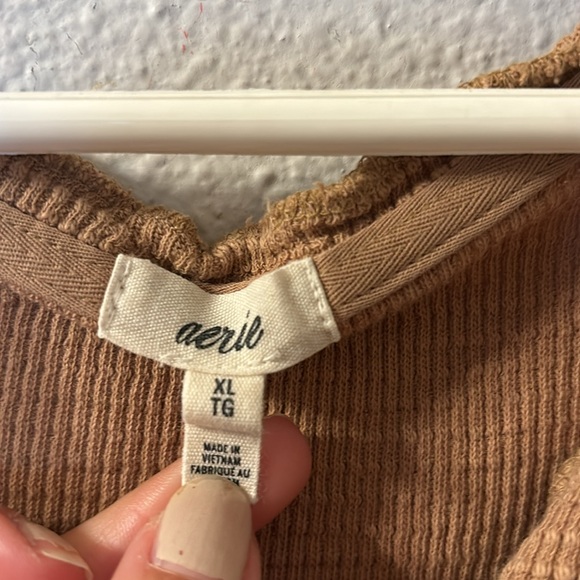 Aerie raw hem cropped tank top size XL - Picture 2 of 6